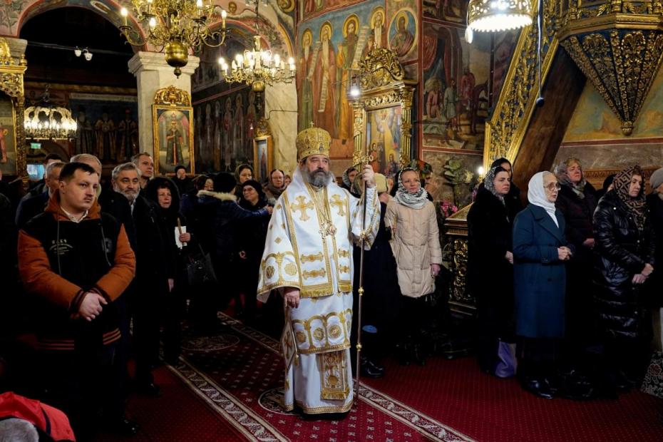 „Să fim uniți în lucrarea cea bună”, este îndemnul PS Nichifor Botoșăneanul pentru ieșeni și pentru părinții de la Mănăstirea Golia / Foto: Flavius Popa